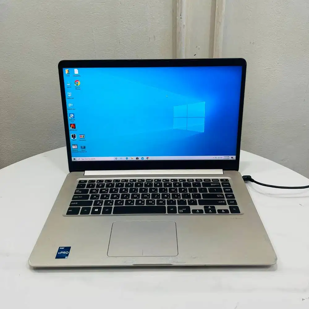 ASUSTEK X510UQ i5 gen7 Ram 4Gb SSD 256Gb Layar 14inci *REC