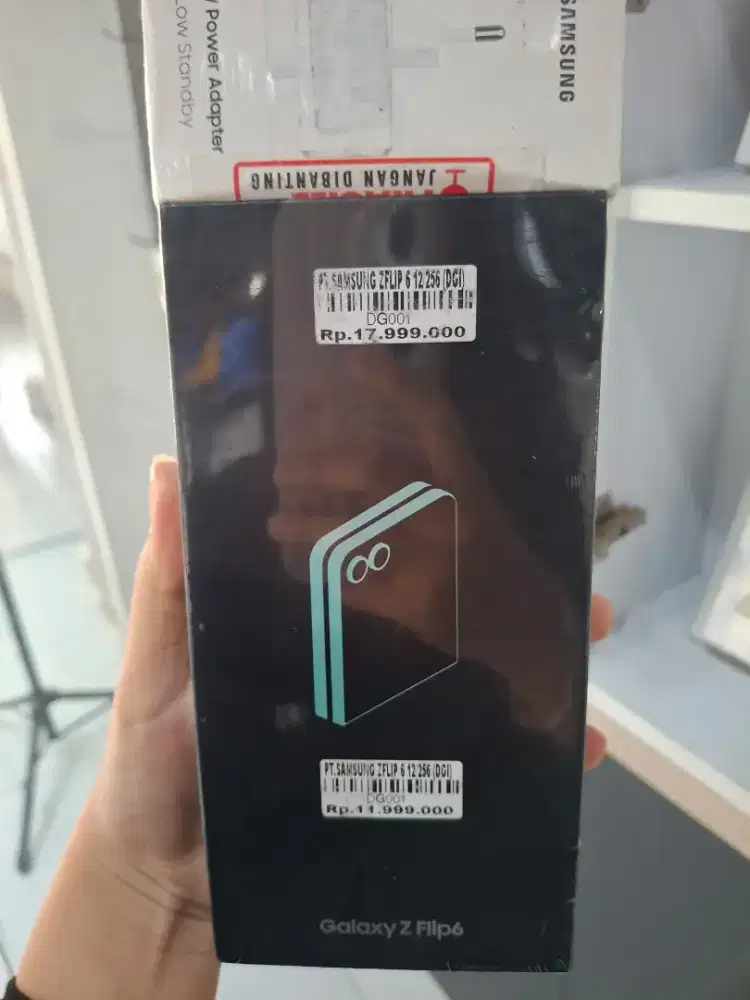 SAMSUNG ZFLIP 6 12/256 | ATLANTIS DAHSYAT
