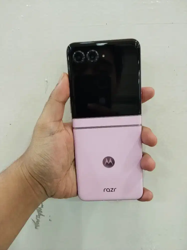 Motorola Razr 60 8/256GB