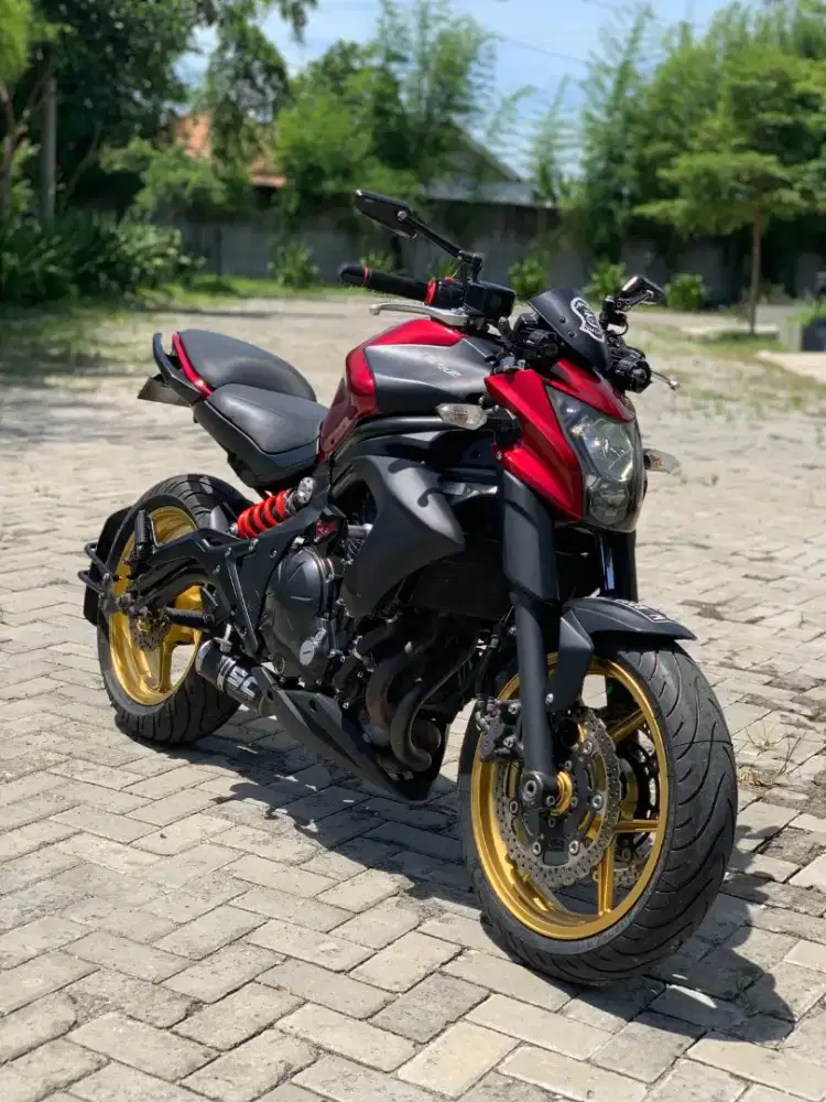Er 6 mumer. Plat sda waru