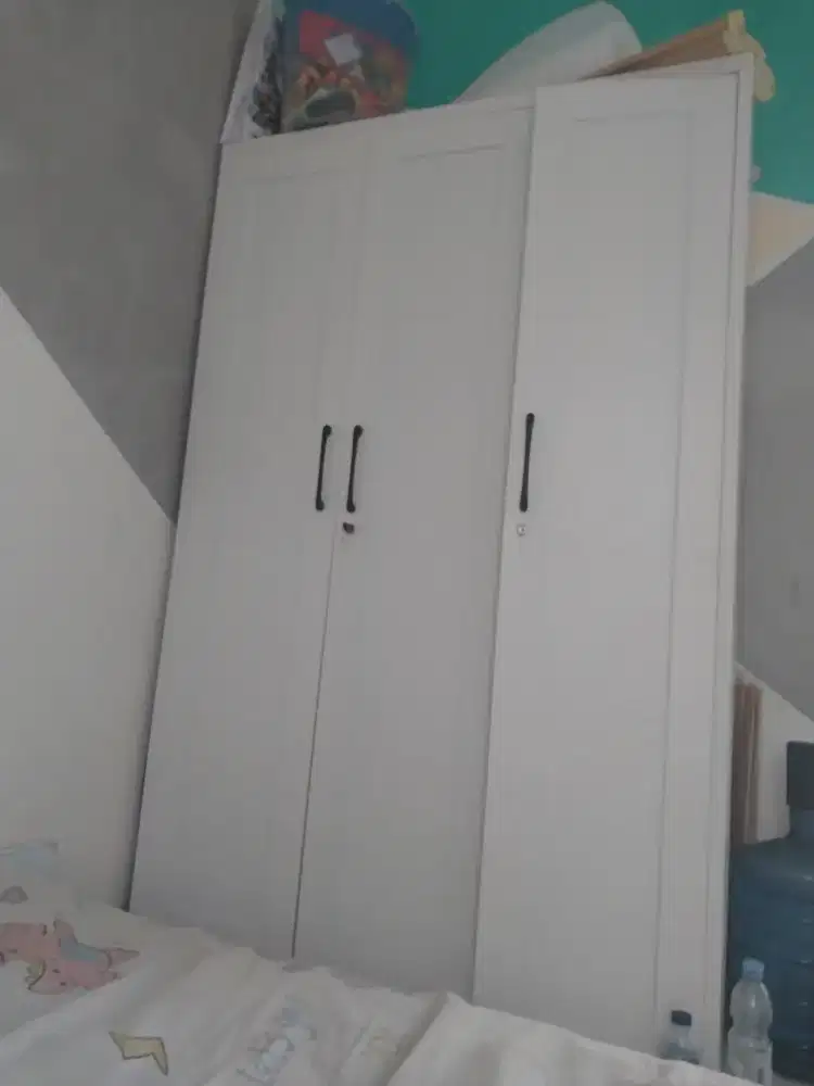 Dijual lemari besi informa 3 pintu