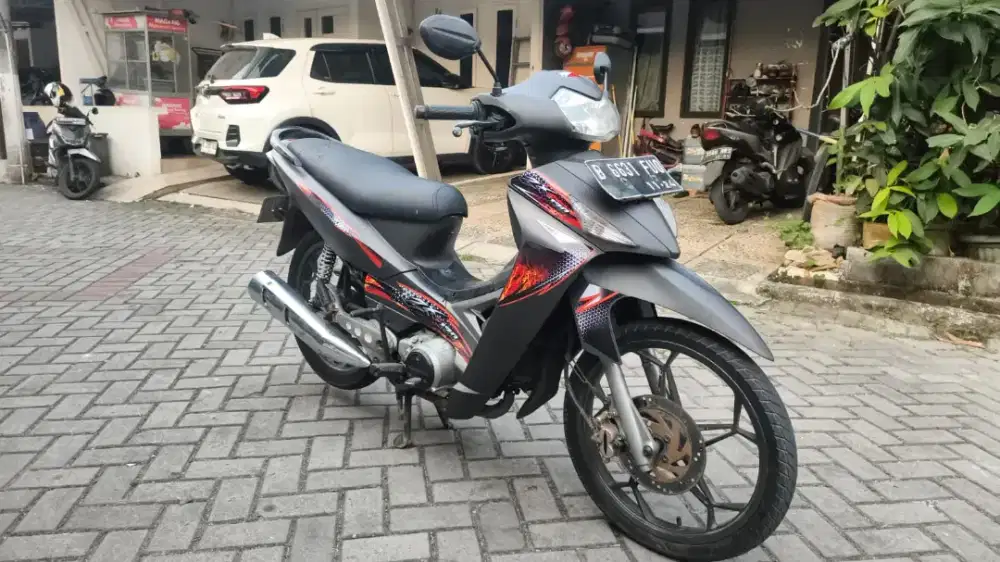 Kawasaki zone vr 2007 bisa tukar tambah