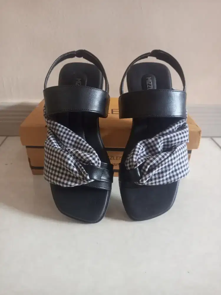 sepatu flat fashionable