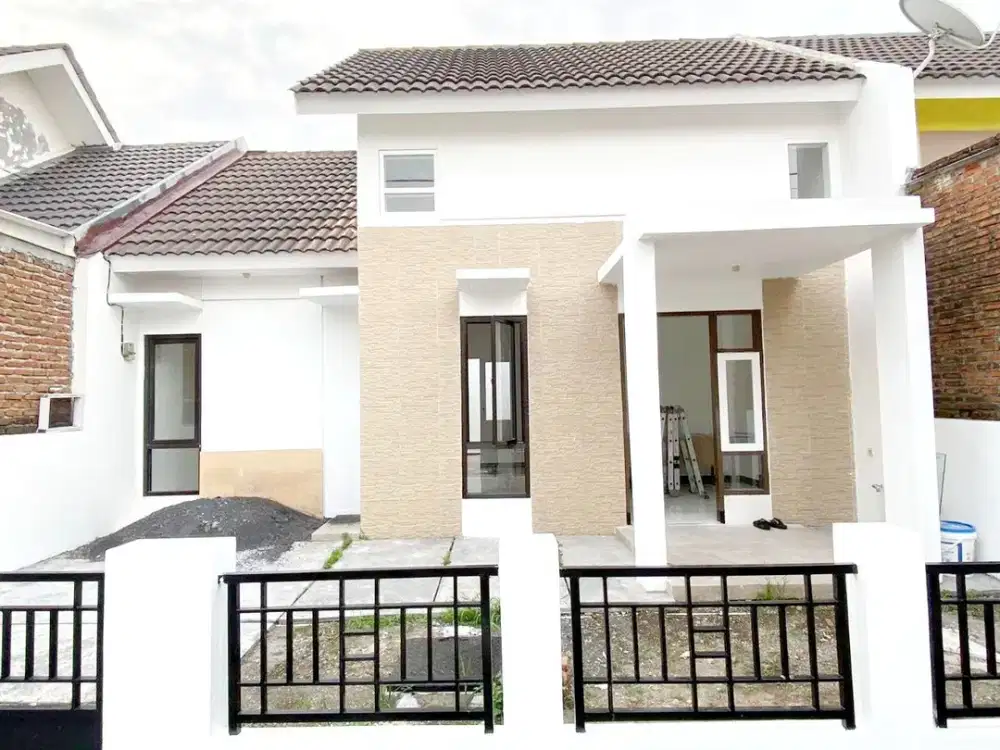 Rumah di Gedangan Grand Surya Besar Baru, Murah Siap Huni , Hadap Utara Row Jalan 3 Mobil Longgar