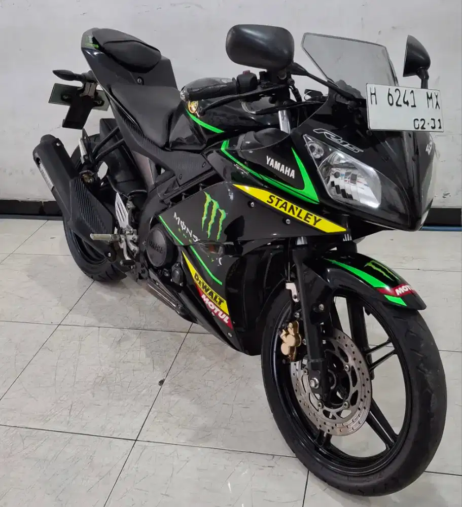Yamaha R15 V2 Tahun 2015