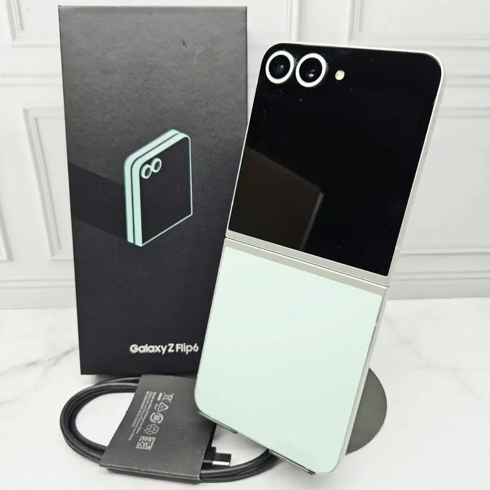 Samsung Galaxy Z Flip 6 12/256GB Mint Like New Resmi SEIN Fullset