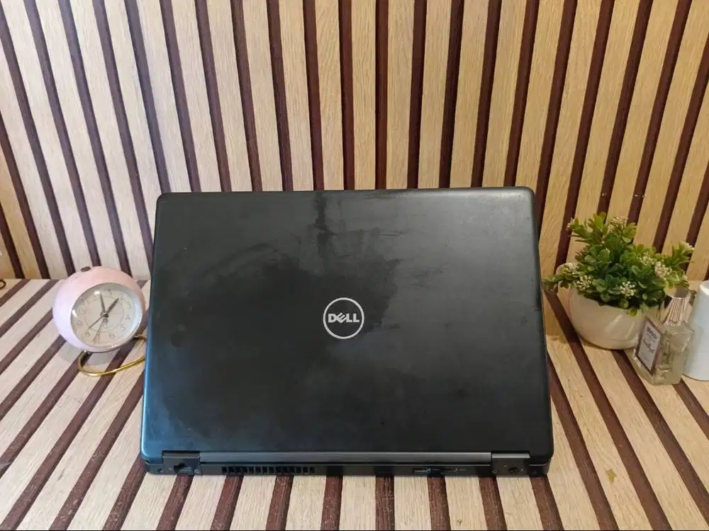 Dell latitude 5480 Intel core i5-7300U Ram 8 Ssd 512gb Keyboard Backli