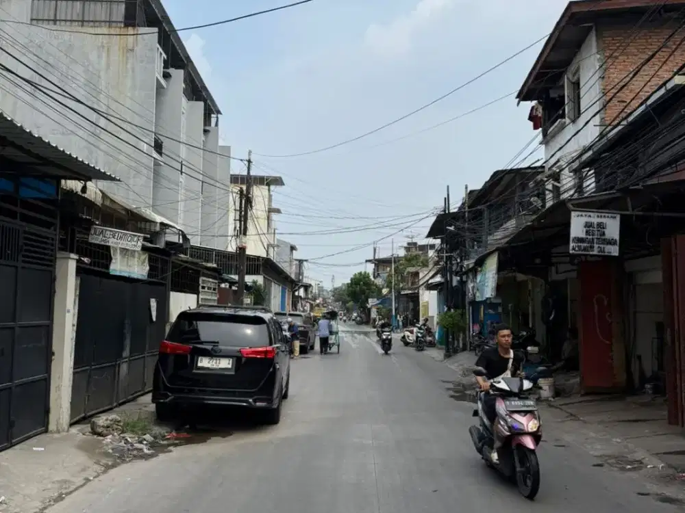 DIJUAL RUMAH KOST 36 KAMAR DI JELAMBAR JAKARTA BARAT