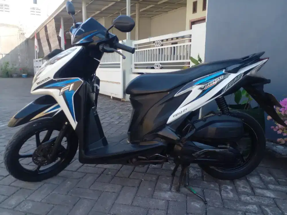 Dijual vario 125 kzr tahun 2012