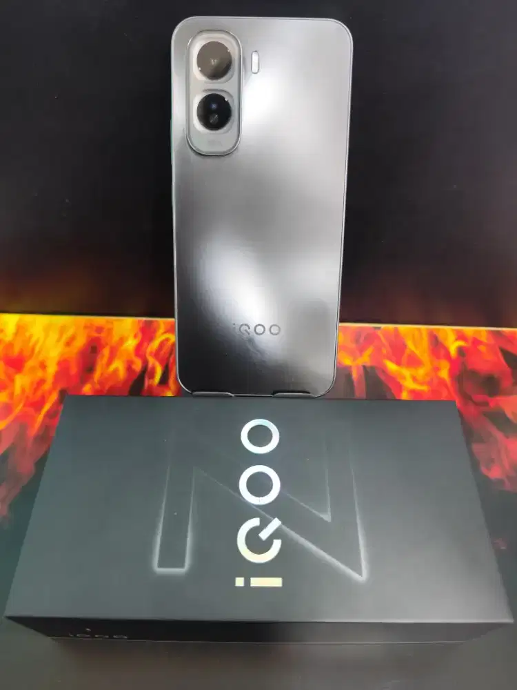 Iqoo z11 5G 8/128gb