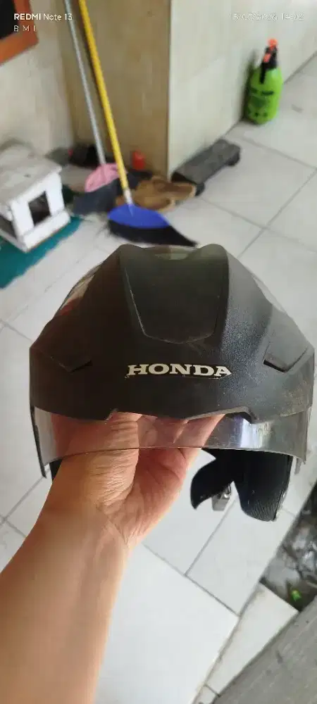 Helm honda lumayan