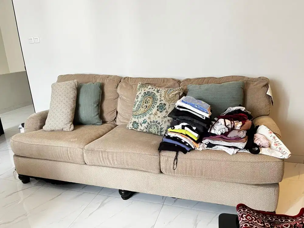 Sofa Ruang Keluarga (Informa)