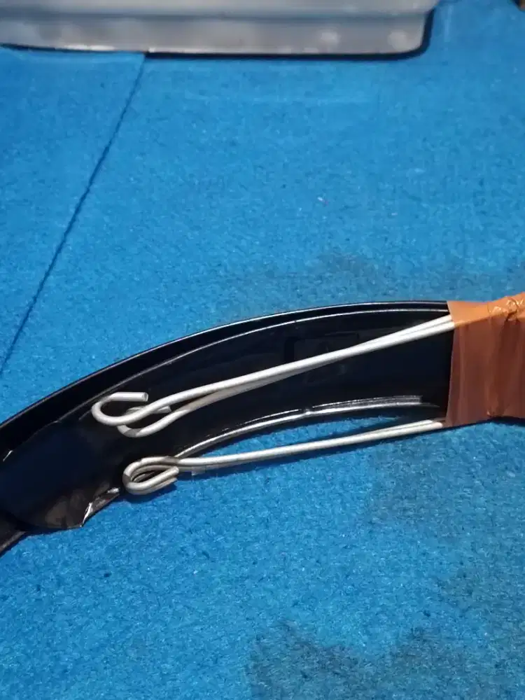 Spakbor besi atau fender sepeda lipat