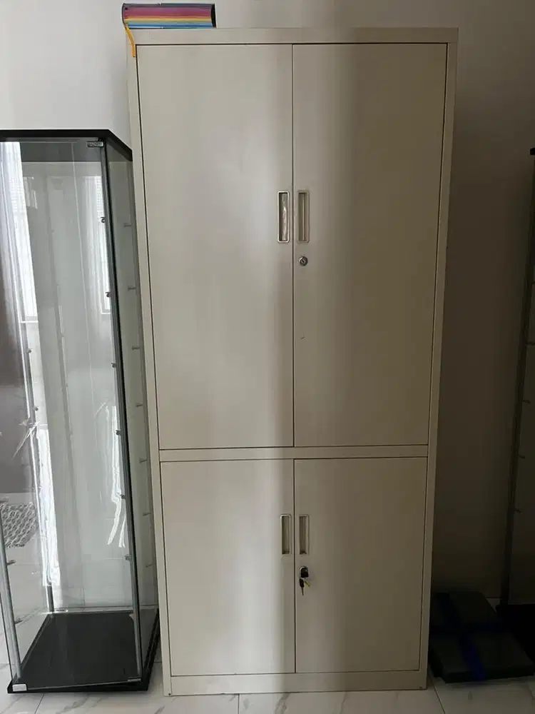 Lemari/Rak Besi