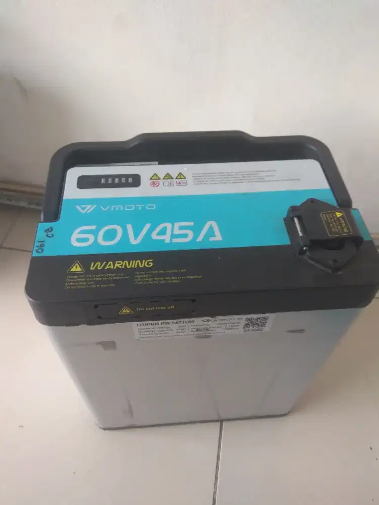 VMOTO lithium ion batre x motor listrik Alva one 60V