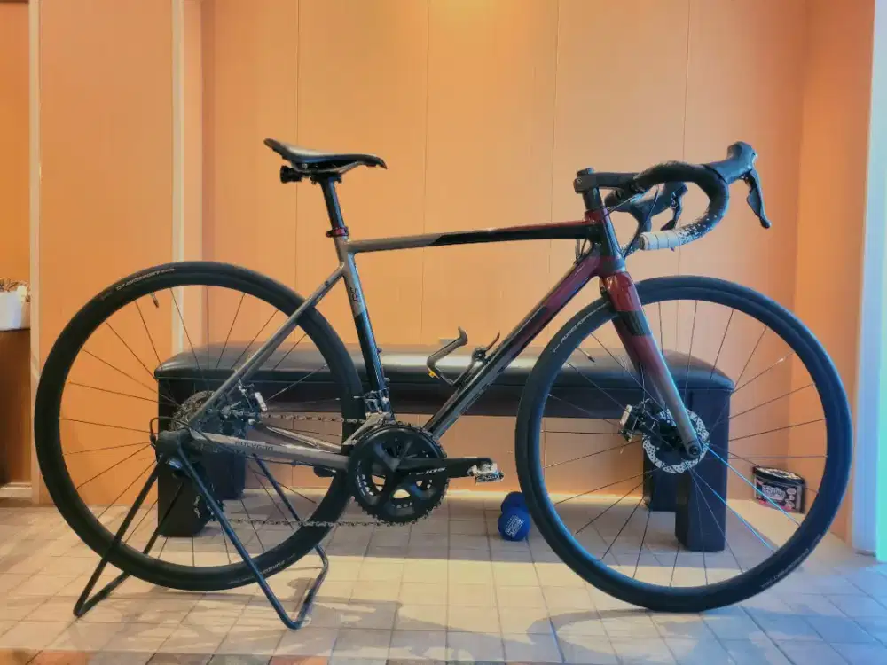 Roadbike Polygon stratos S5D 2021 bonus aksesoris