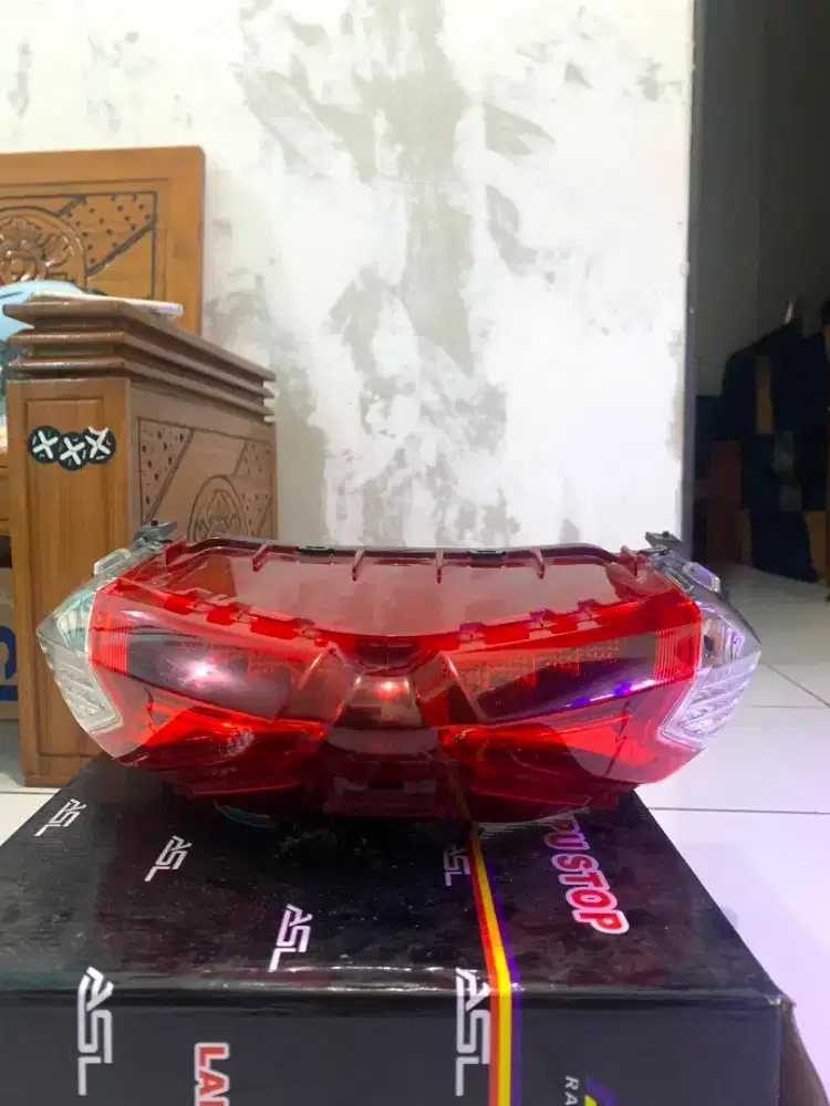 Stop lampu belakang nmax new 2021