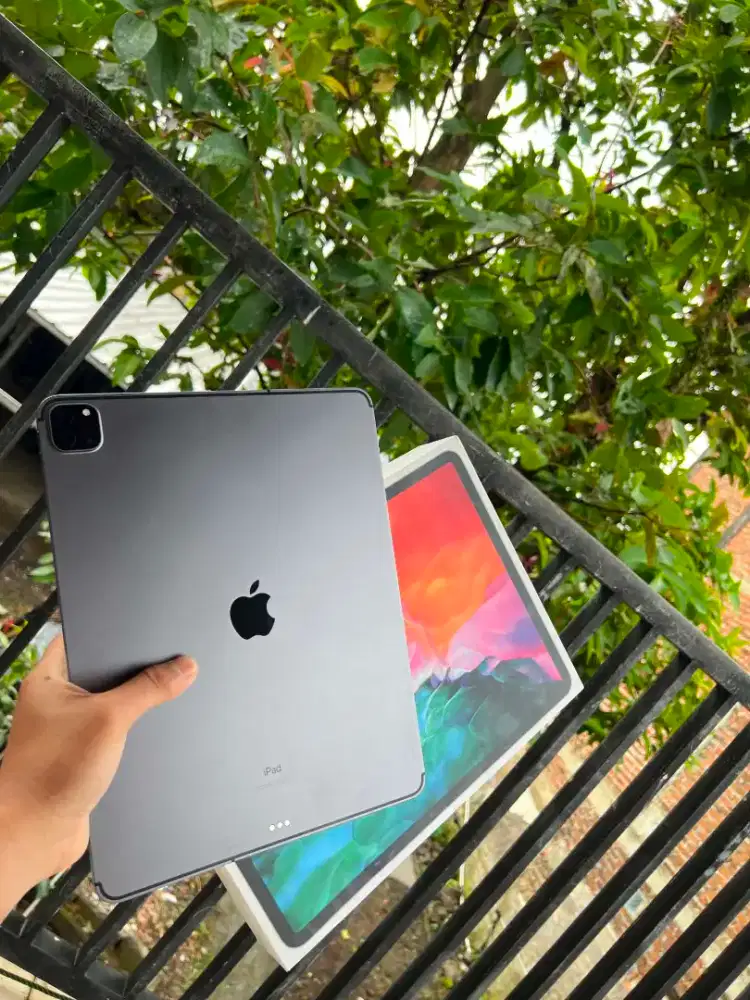 iPad Pro Gen 4 256 GB 12.9 Inch Wifi+Cell