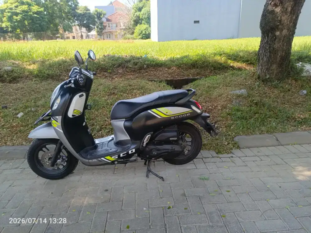 Dijual motor matic Honda Scoopy tahun 2023