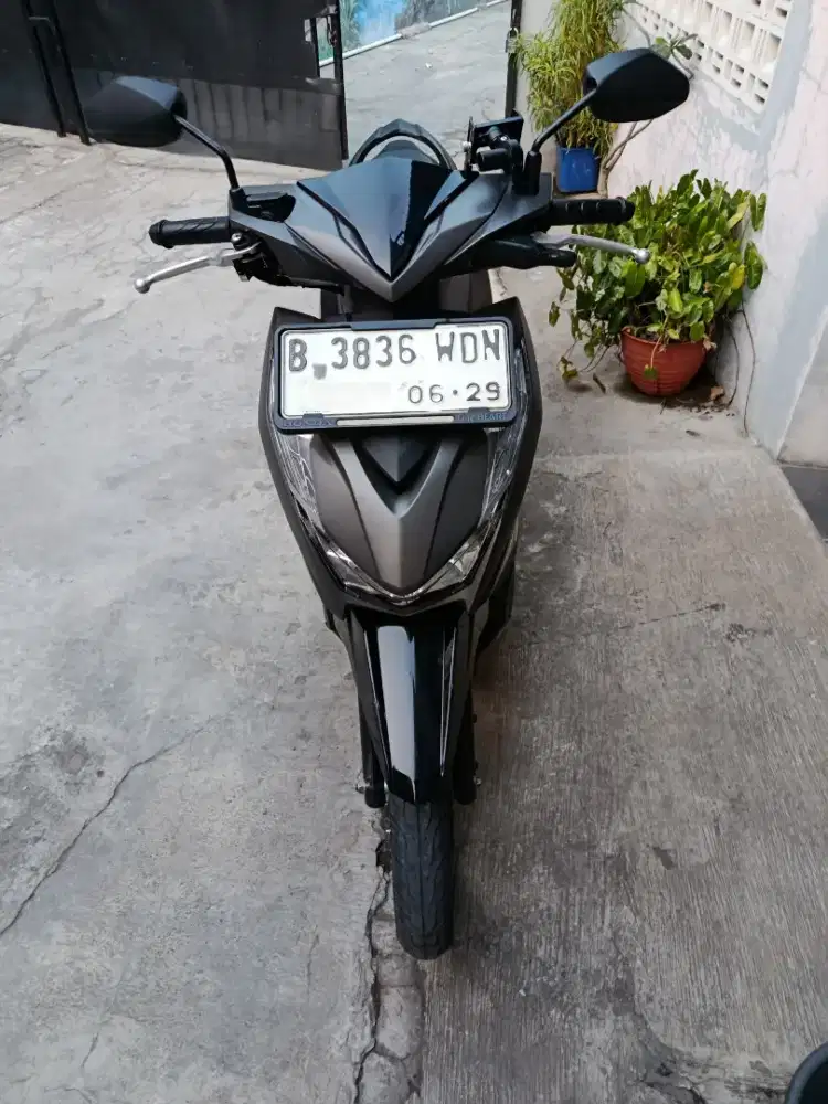 Honda beat deluxe 2024 cbs hitam silver