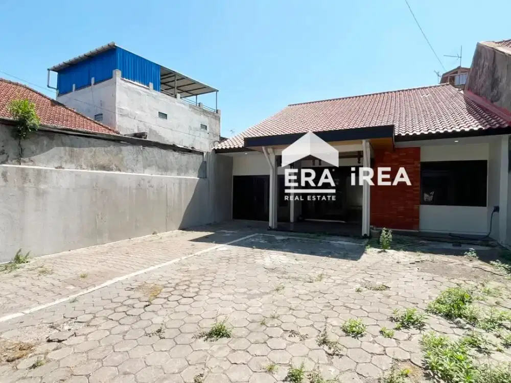 RUMAH DISEWAKAN DEKAT STADION SRIWEDARI SOLO
