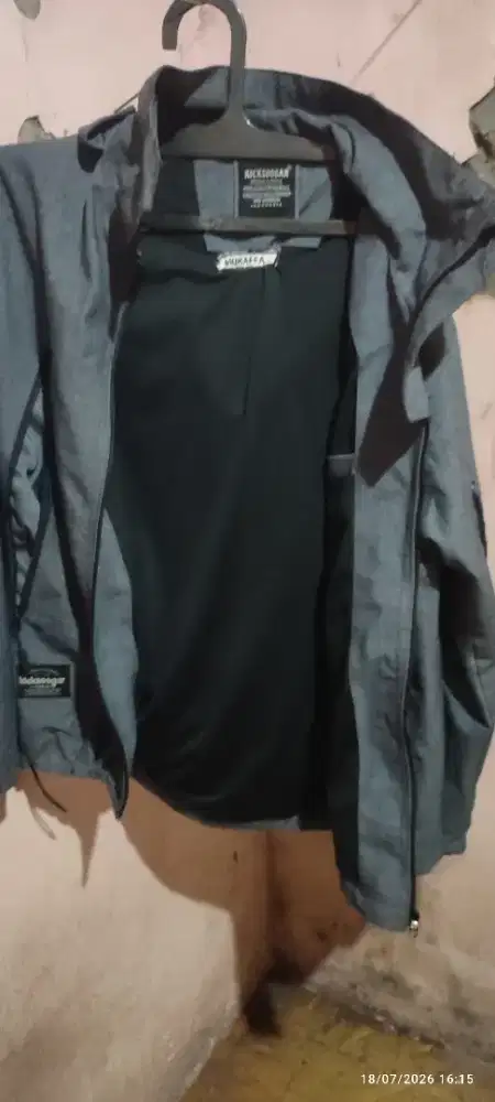 jaket tebal kicksogar tudung SIZE M