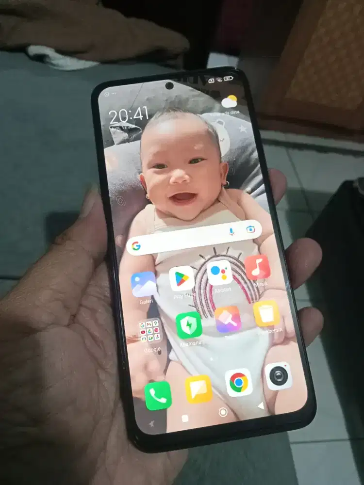 Redmi note 11.. 4+2/128.. Hrg jelass murrahe