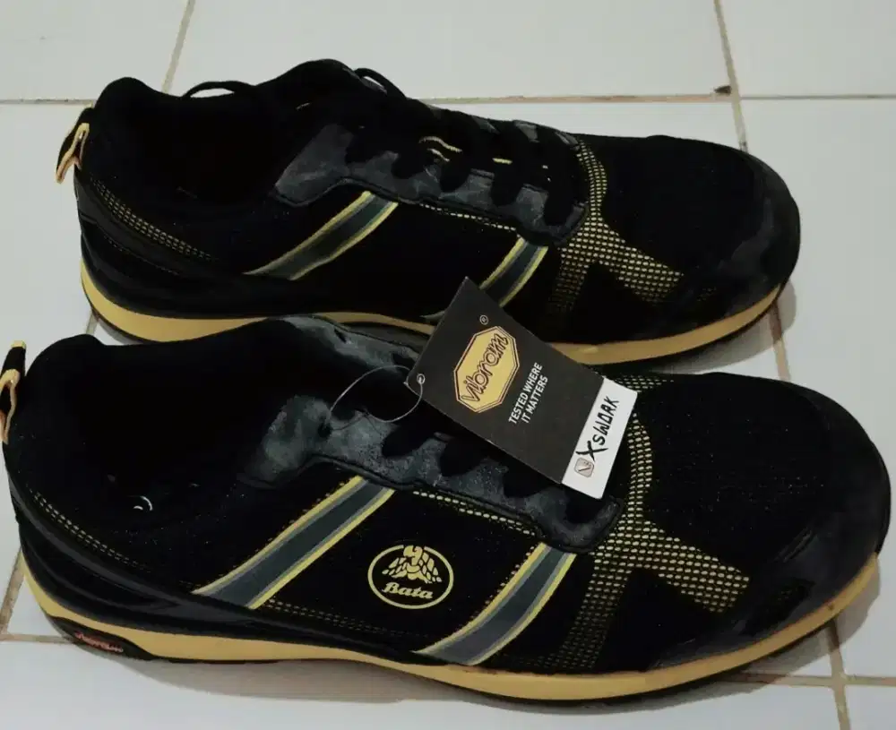 Sepatu Bata Bickz