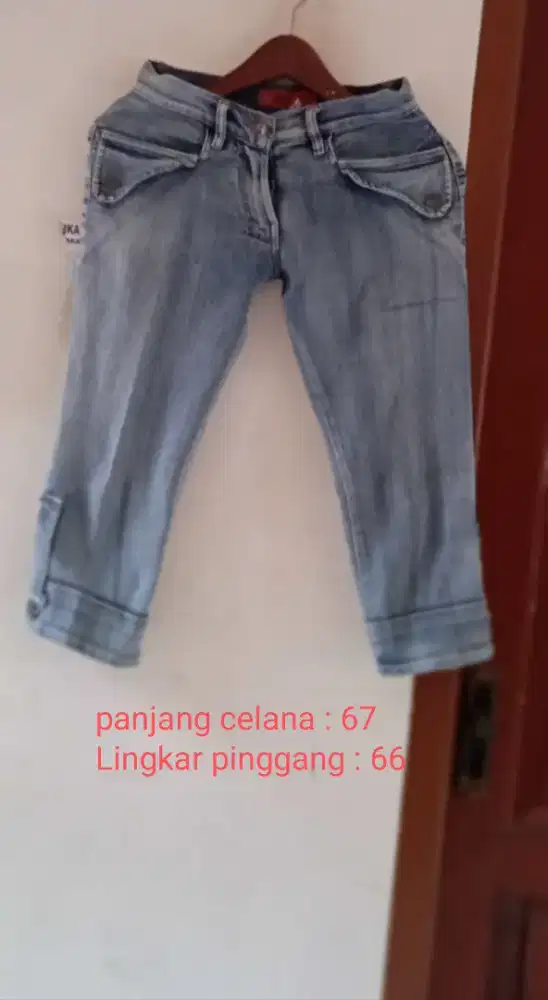 Celana wanita jeans