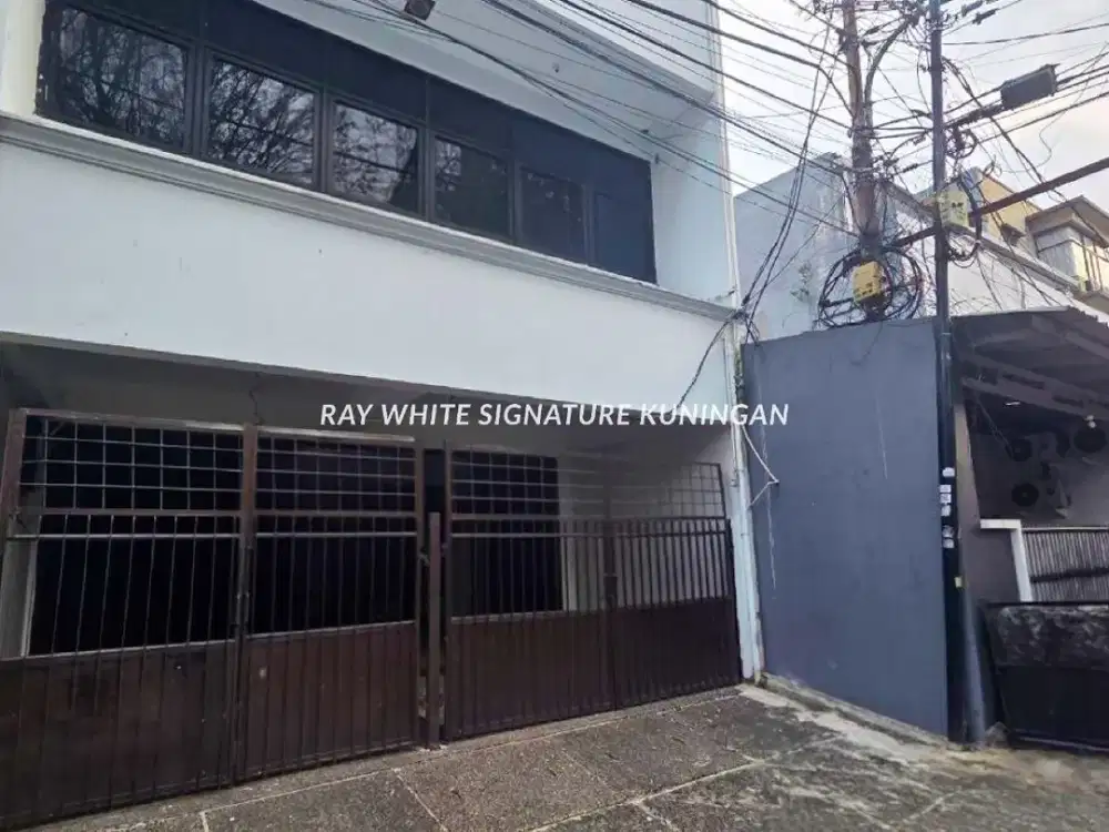 Dijual Rukan 2,5 Lantai + Rooftop di Cisanggiri Kebayoran Baru
