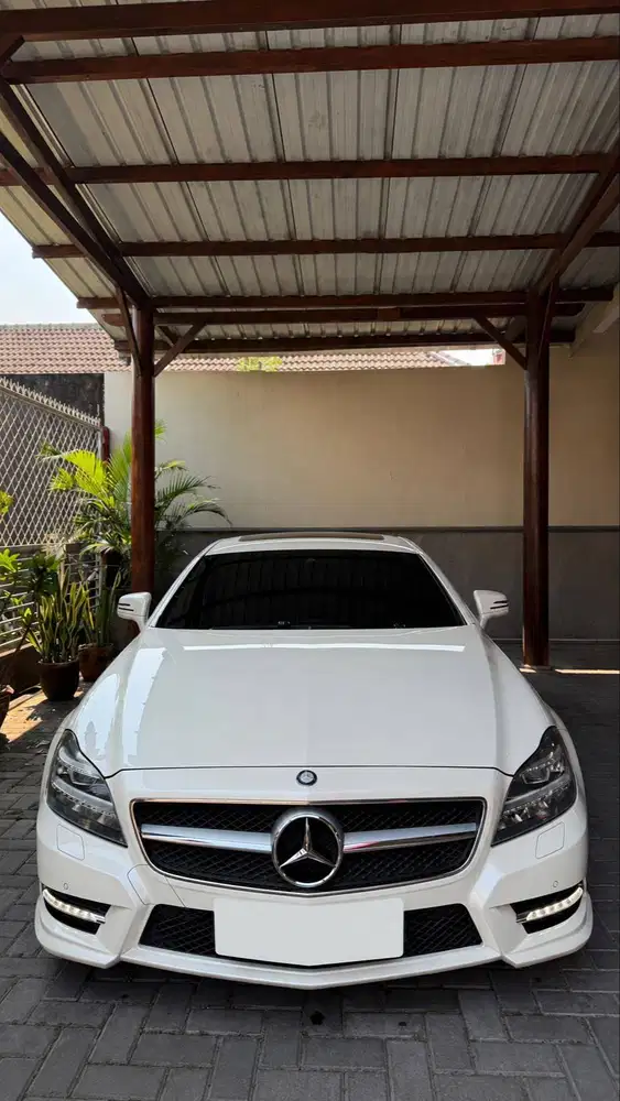 MERCEDES CLS350 2012 White Putih Full Modif 2011 Mercy 2013 Frameless