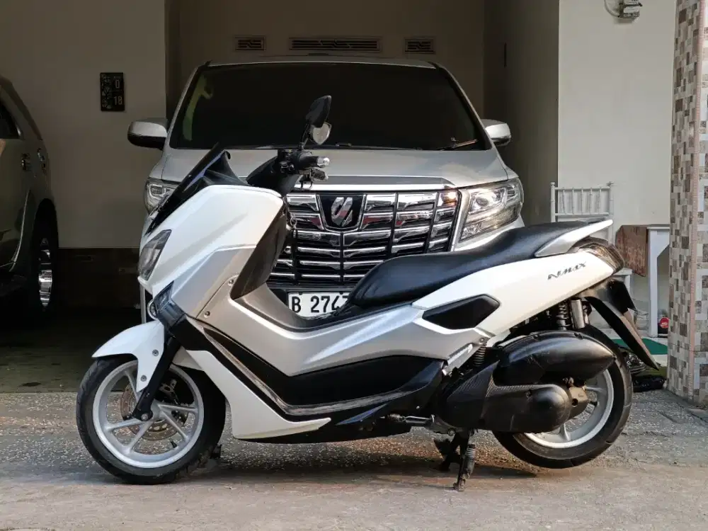 Nmax abs tahun 2016 murah/tt boleh gan cash lebih bagus
