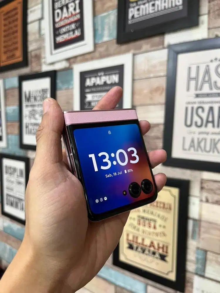motorola razr 60 8/256 garansi panjang