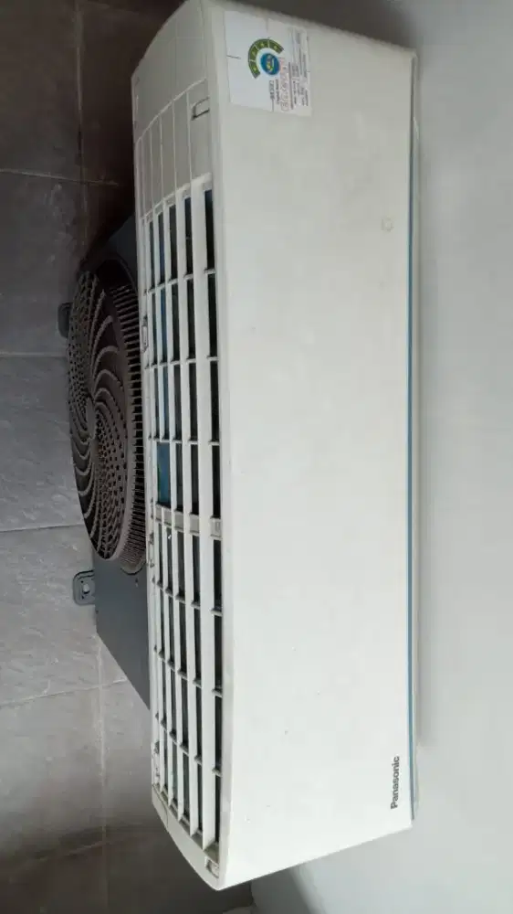 Bismillahirrahmanirrahim..Di jual AC panasonic 1pk