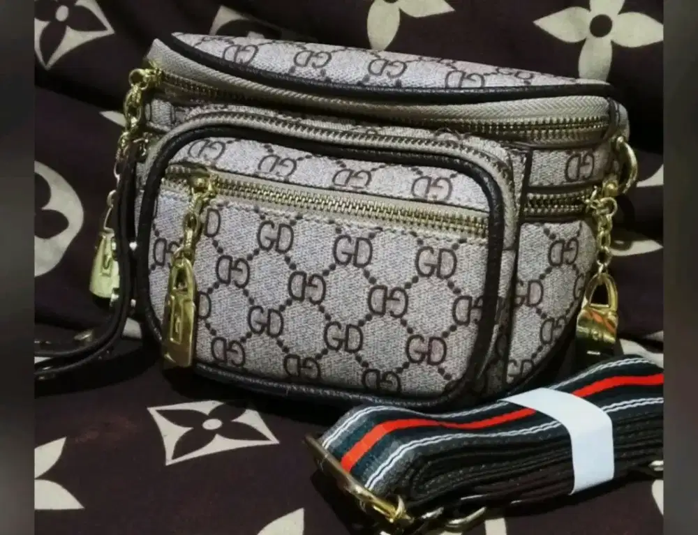 Tas import wanita