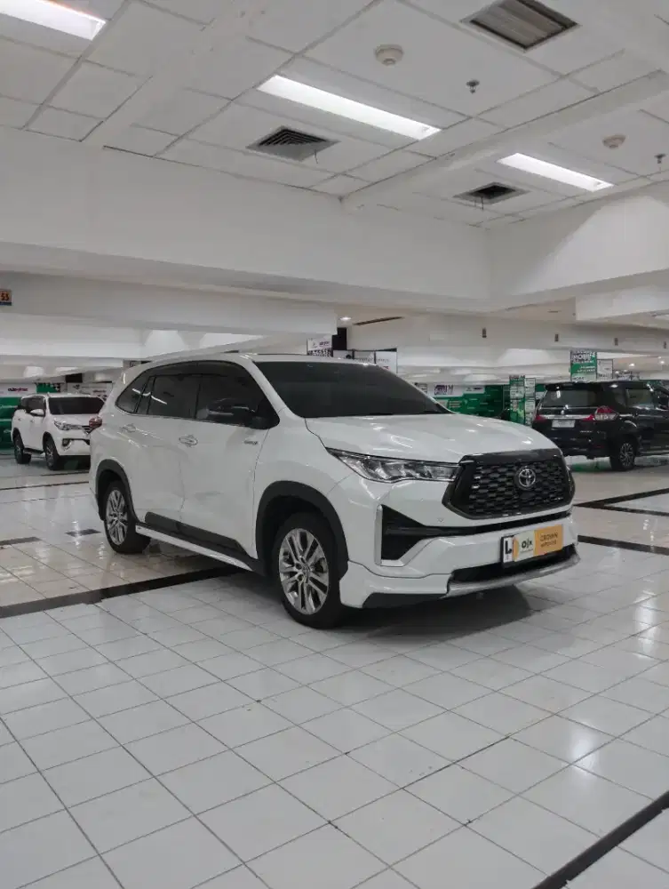 INNOVA ZENIX Q Hybrid 2.0 Matic 2023