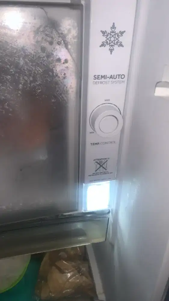 Kulkas 1 pintu, Sharp Aquos