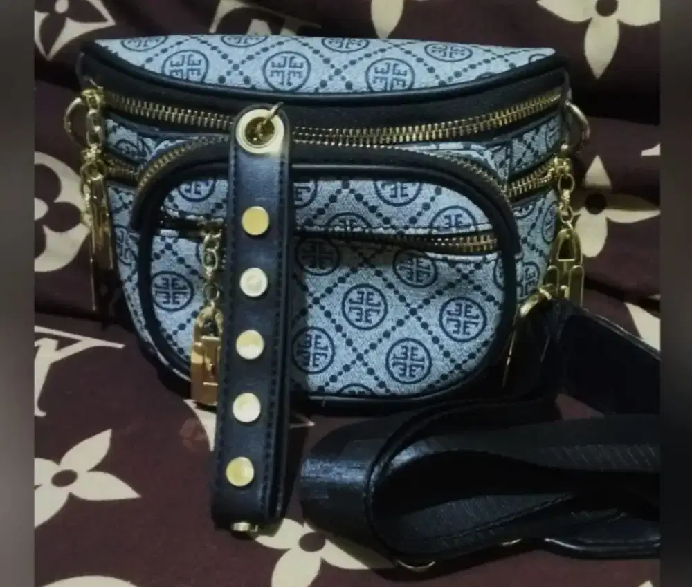 Tas import wanita