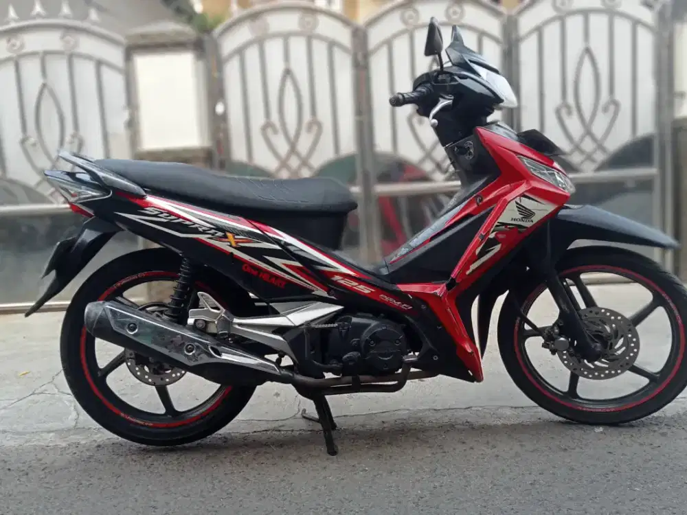 Honda Supra x 125 fi thn 2014