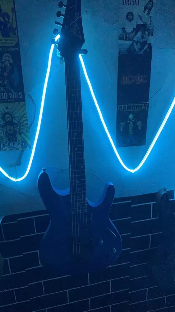 Gitar Ibanez dan Bass