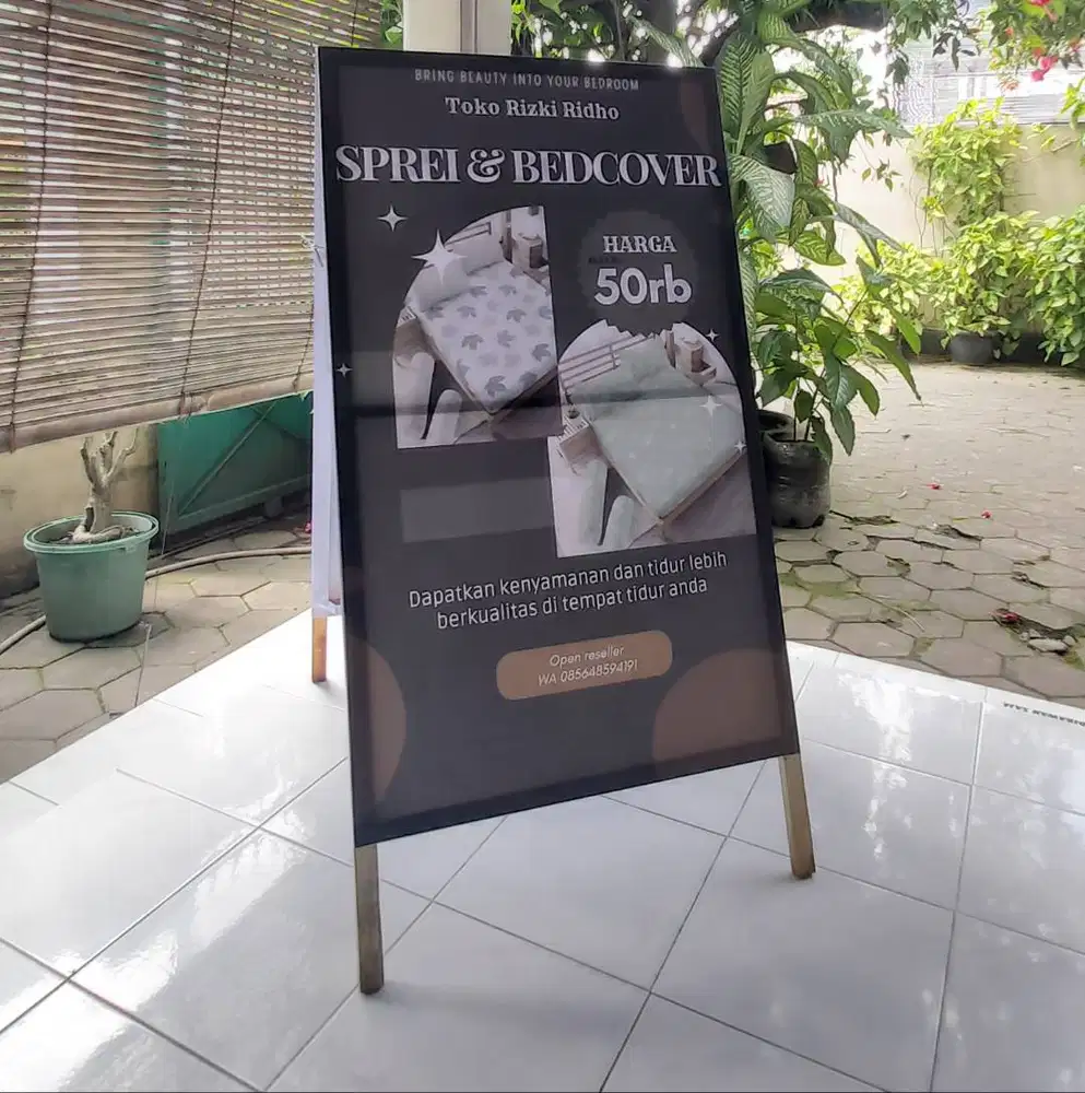 Jagrak kayu segitiga promosi murah pinggir jalan raya