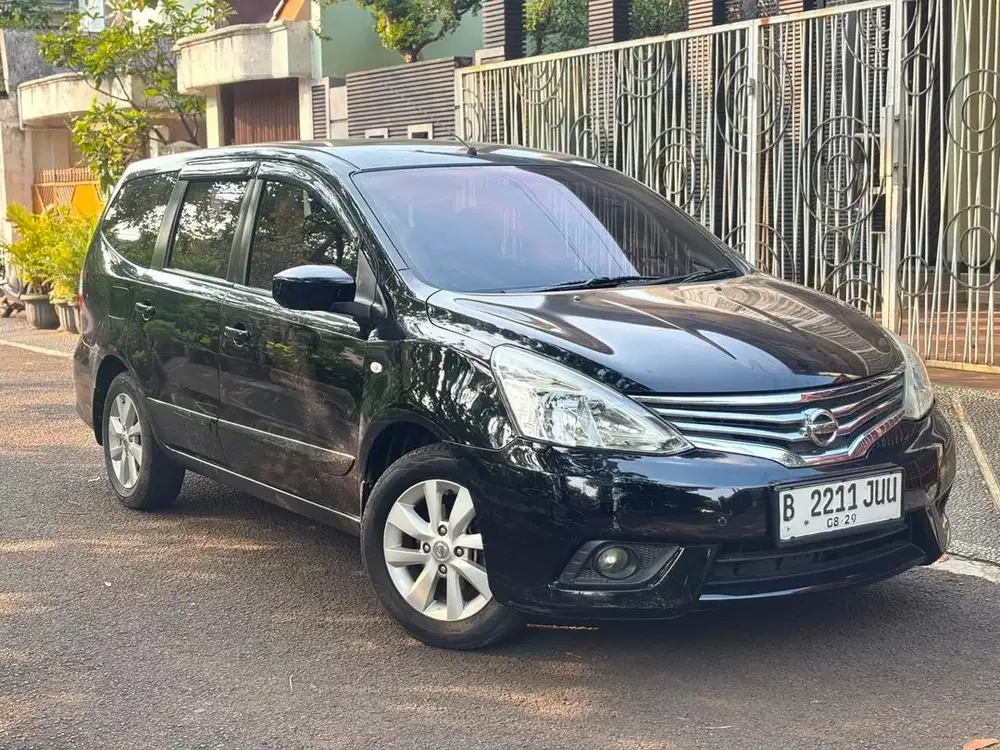 Grand Livina XV Matic 2014 Hitam Istimewa [Tdp 24 jt] [Low KM 78-rb]
