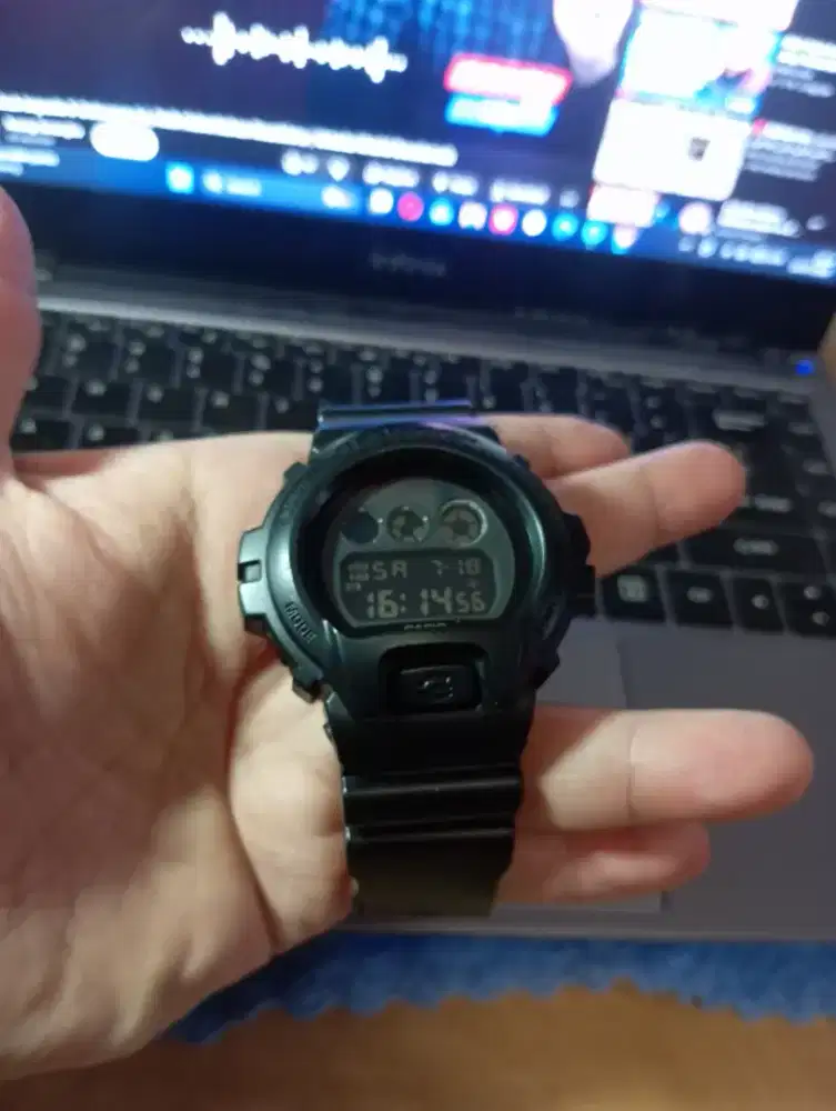 Casio G-Shock Dw6900BB