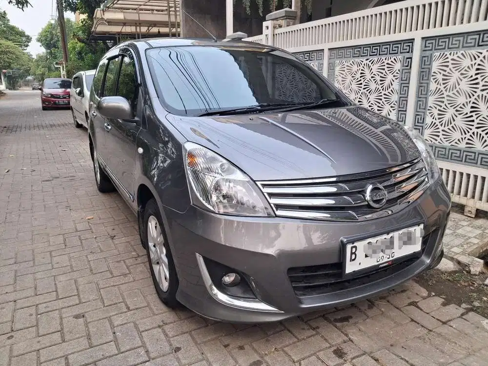 Nissan Grand livina 2012 Bensin