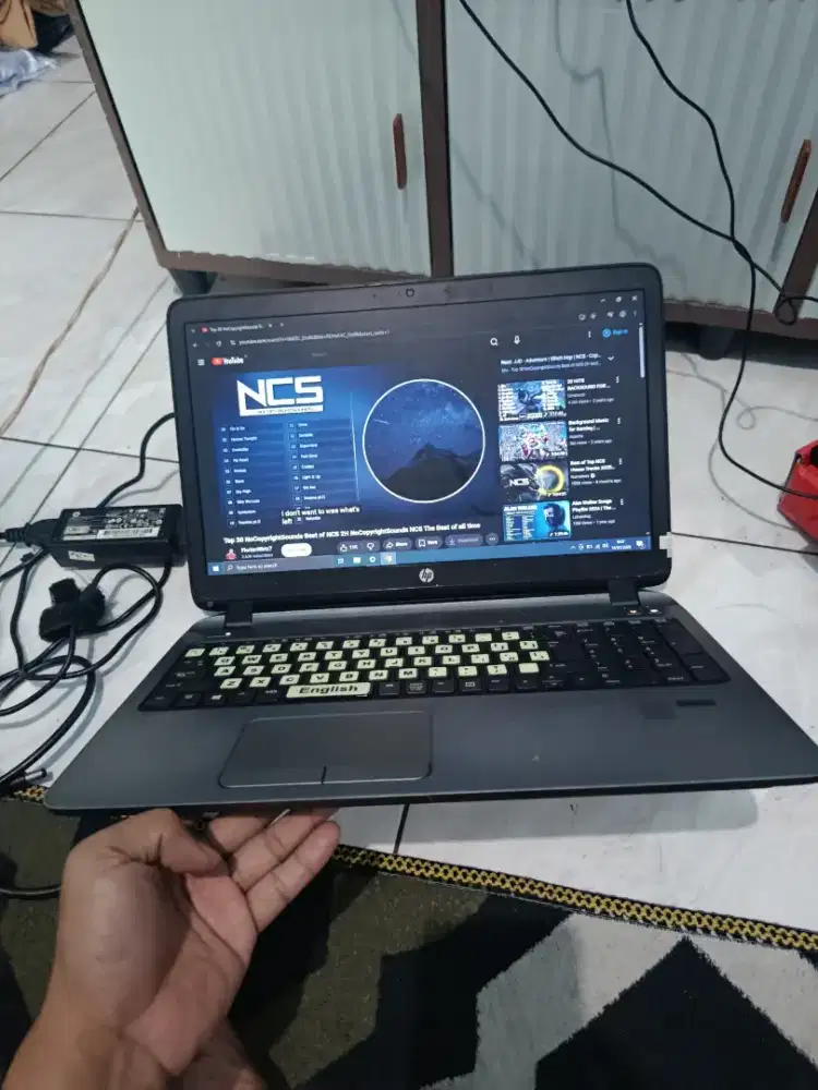Laptop merk HP Intel core i3