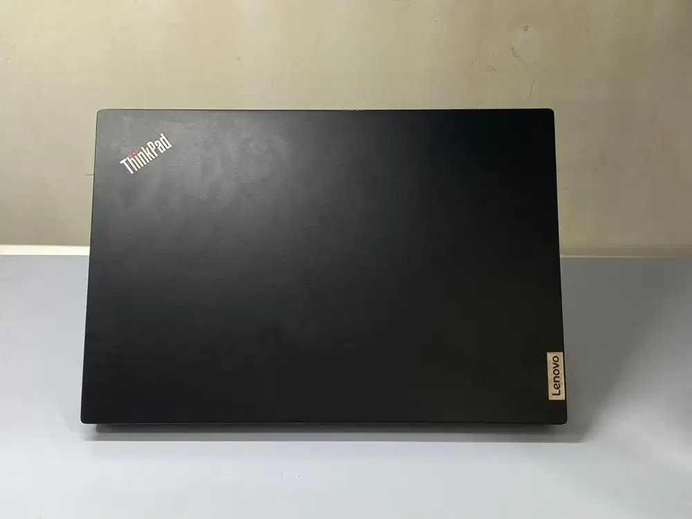 Lenovo ThinkPad E14 AMD Ryzen 5 4500U RAM 16 SSD 512 GB Nominus Mulus