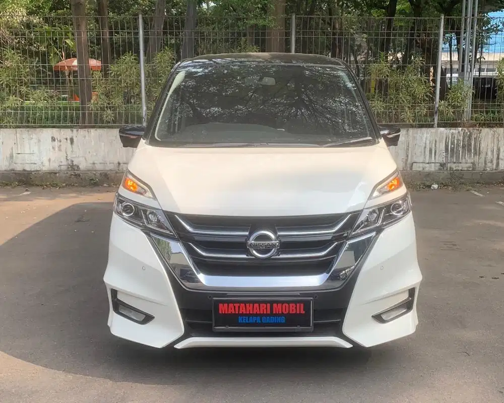 Nissan Serena 2.0 HWS 2022