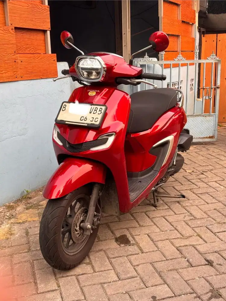 Stylo 160 merah  km rendah