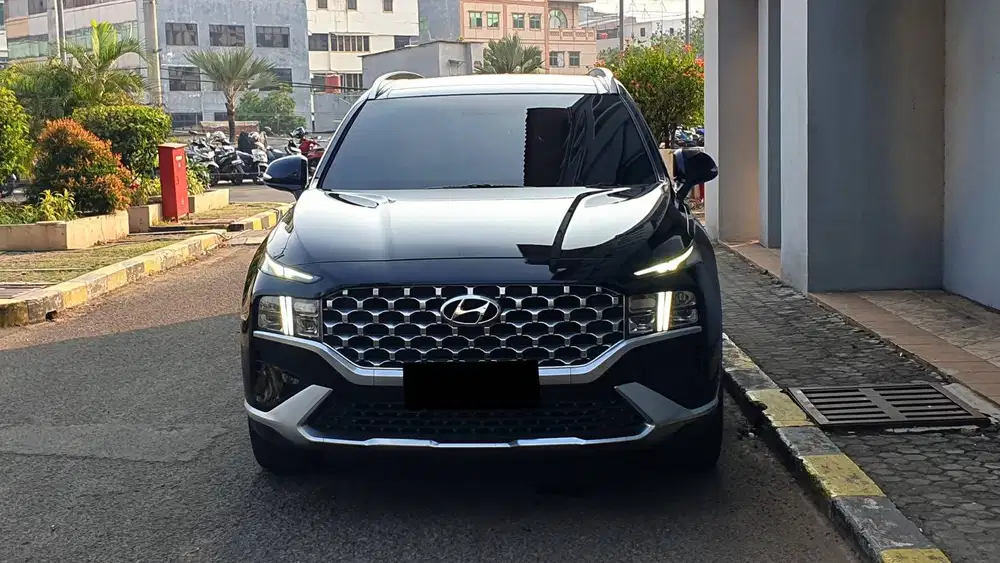 Hyundai Santafe Santa Fe 2.5 Prime Panormic Bensin Hitam 2024 Like New