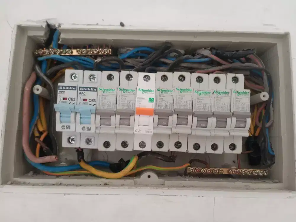 Instalasi listrik dan cctv